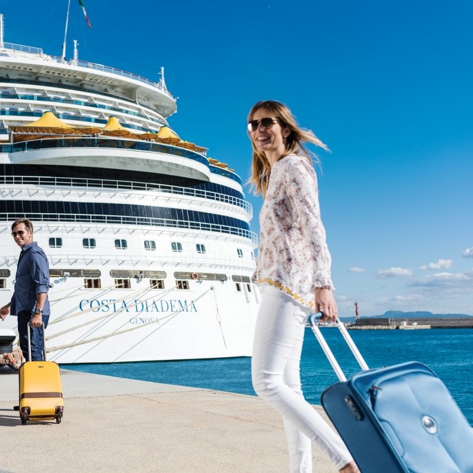 What shall I bring on a cruise? Tips for preparing your luggage